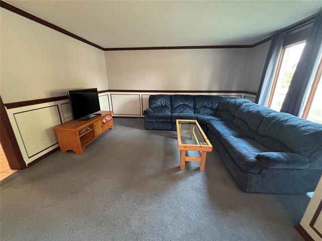 861 Sheppard St, Winnipeg, MB - Indoor Photo Showing Other Room