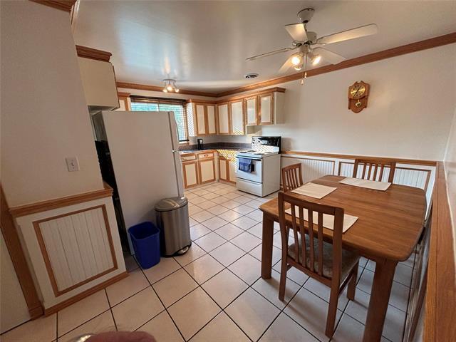 861 Sheppard St, Winnipeg, MB - Indoor