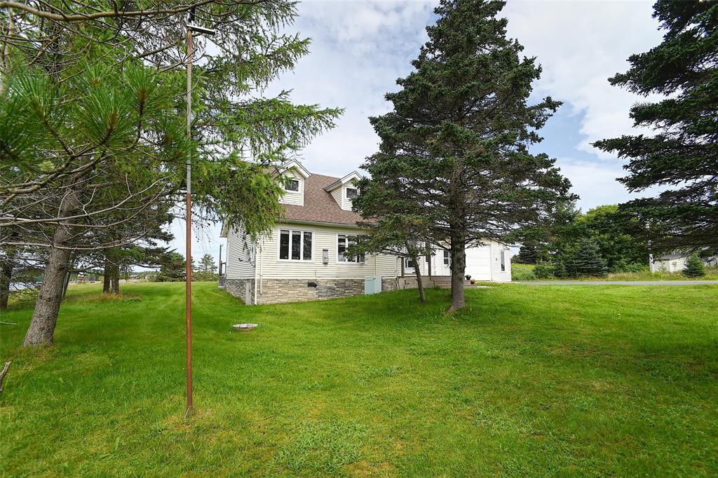 11 Downeys Lane, Colinet, NL - Outdoor