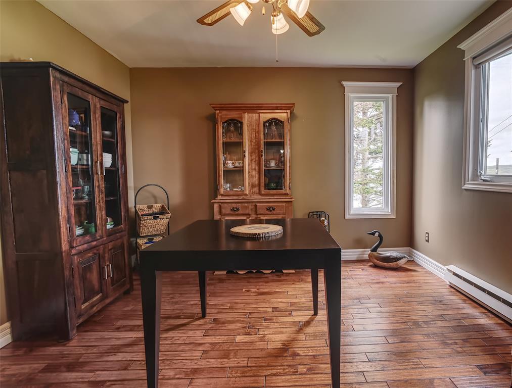 11 Downeys Lane, Colinet, NL - Indoor