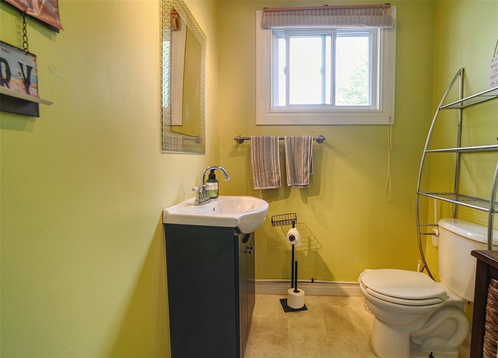 11 Downeys Lane, Colinet, NL - Indoor Photo Showing Bathroom