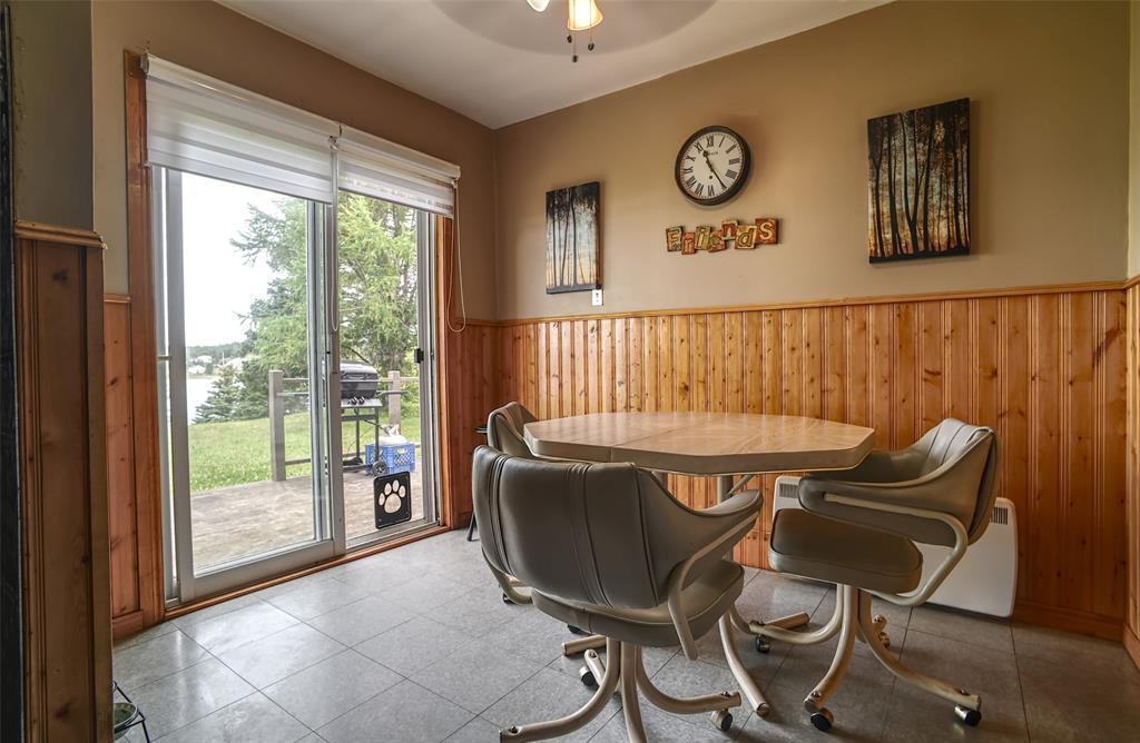 11 Downeys Lane, Colinet, NL - Indoor Photo Showing Dining Room