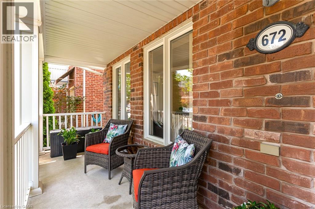 672 Mceastern Path, Milton, ON - Outdoor With Deck Patio Veranda With Exterior