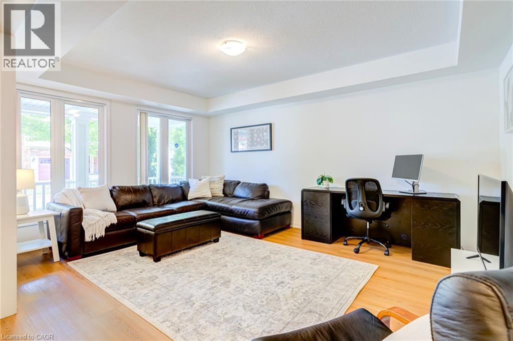 672 Mceastern Path, Milton, ON - Indoor Photo Showing Living Room