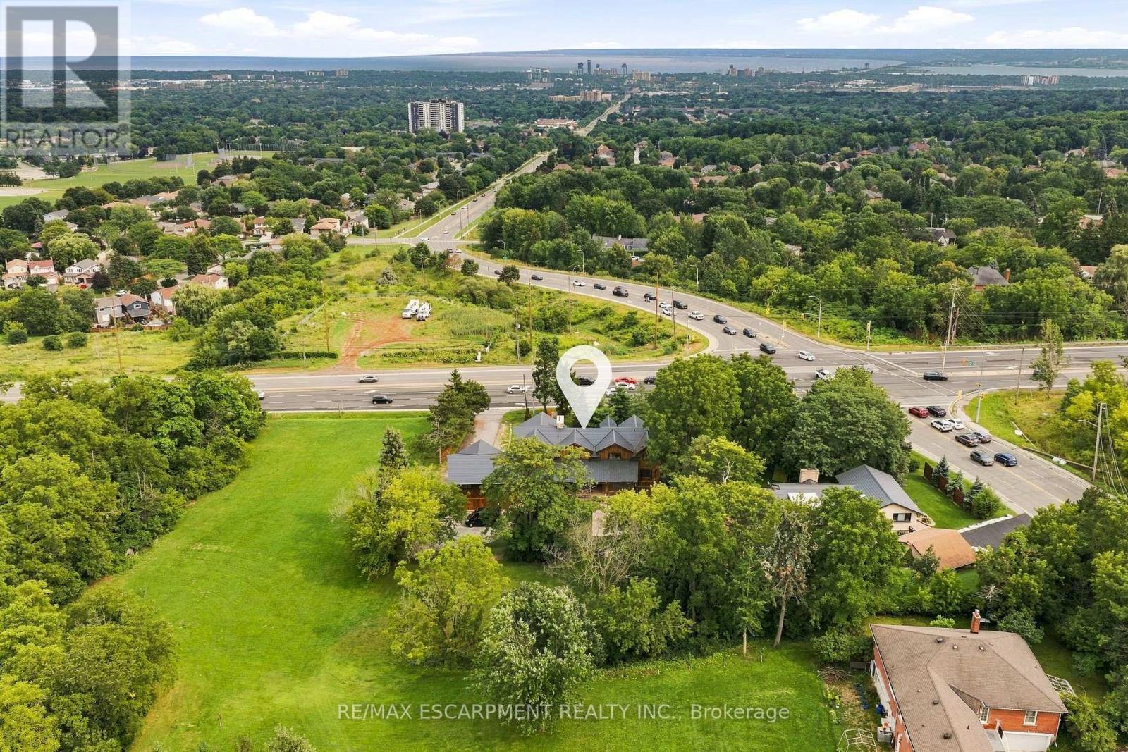 2019 Dundas Street, Burlington, ON - Outdoor With View