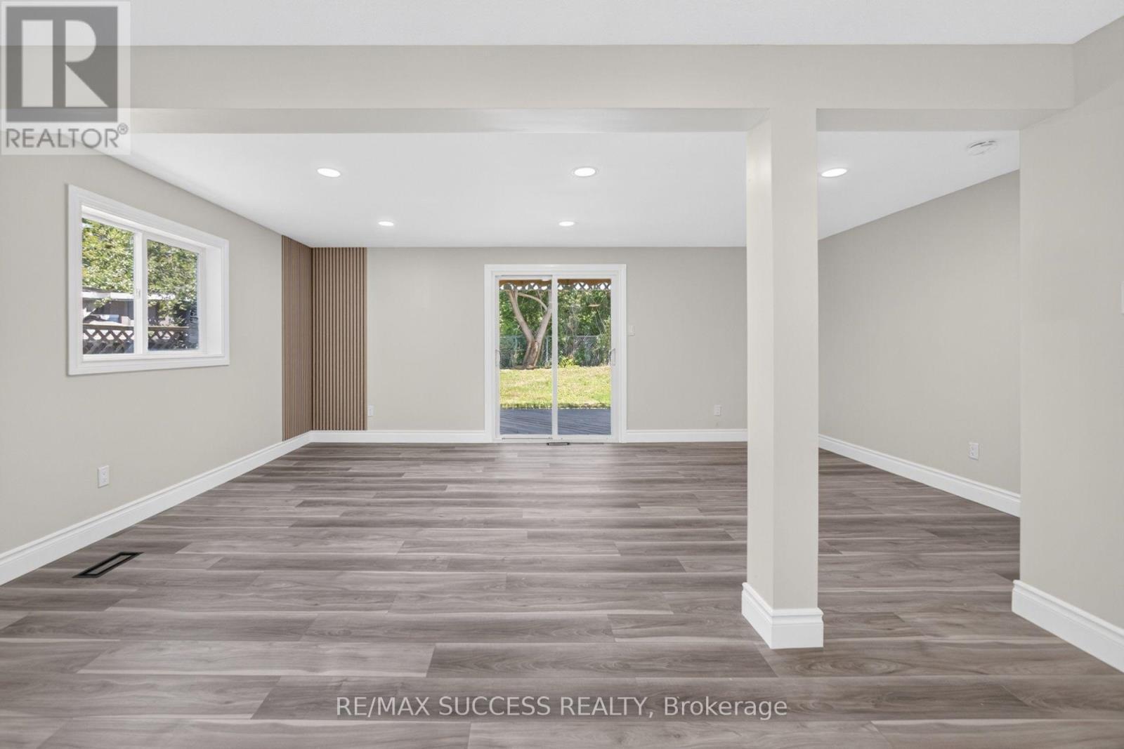 306 Sekura Street, Cambridge, ON - Indoor Photo Showing Other Room