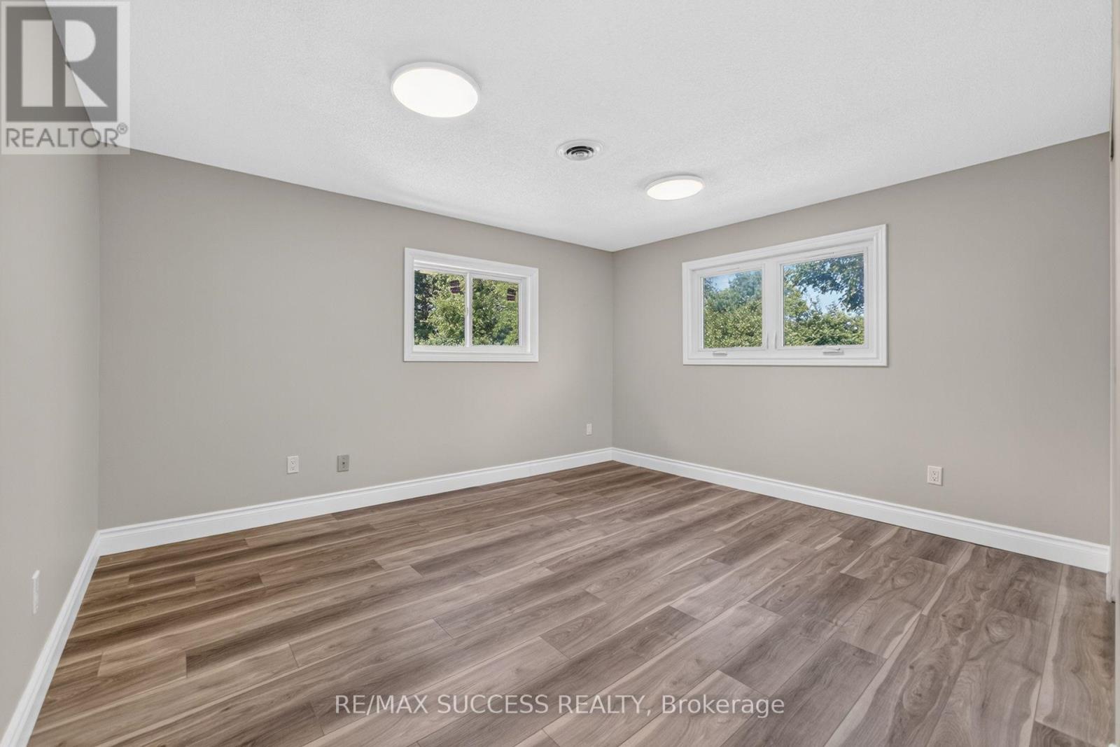 306 Sekura Street, Cambridge, ON - Indoor Photo Showing Other Room