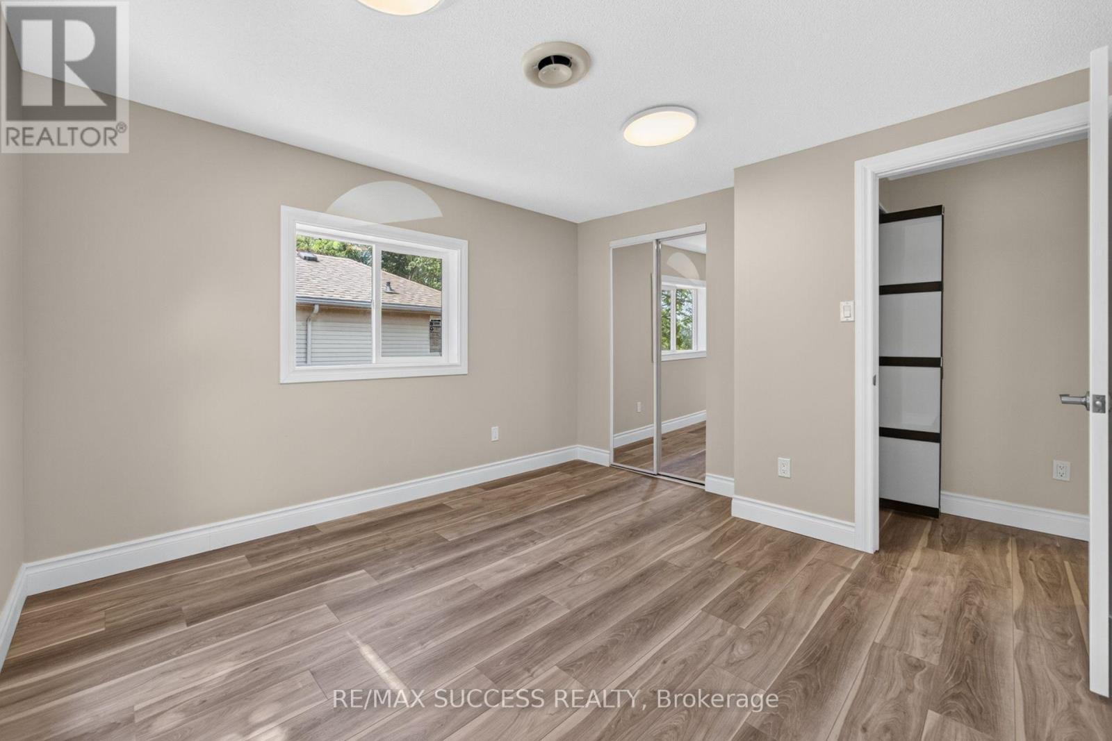 306 Sekura Street, Cambridge, ON - Indoor Photo Showing Other Room