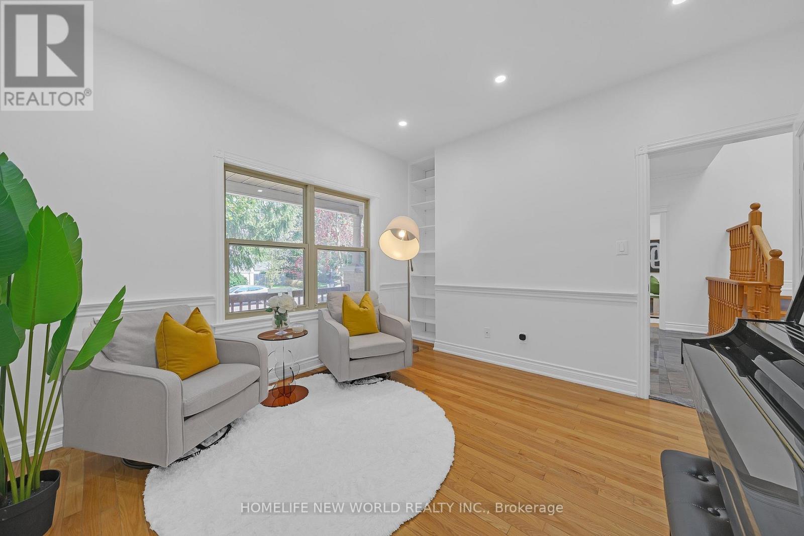 9 Pavillion Street, Markham, ON - Indoor