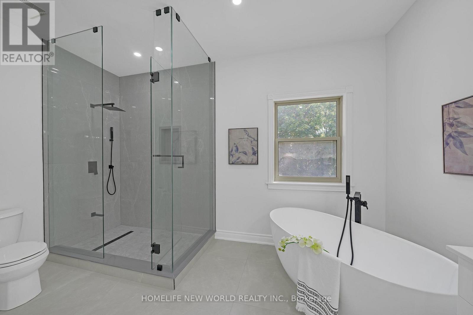 9 Pavillion Street, Markham, ON - Indoor Photo Showing Bathroom