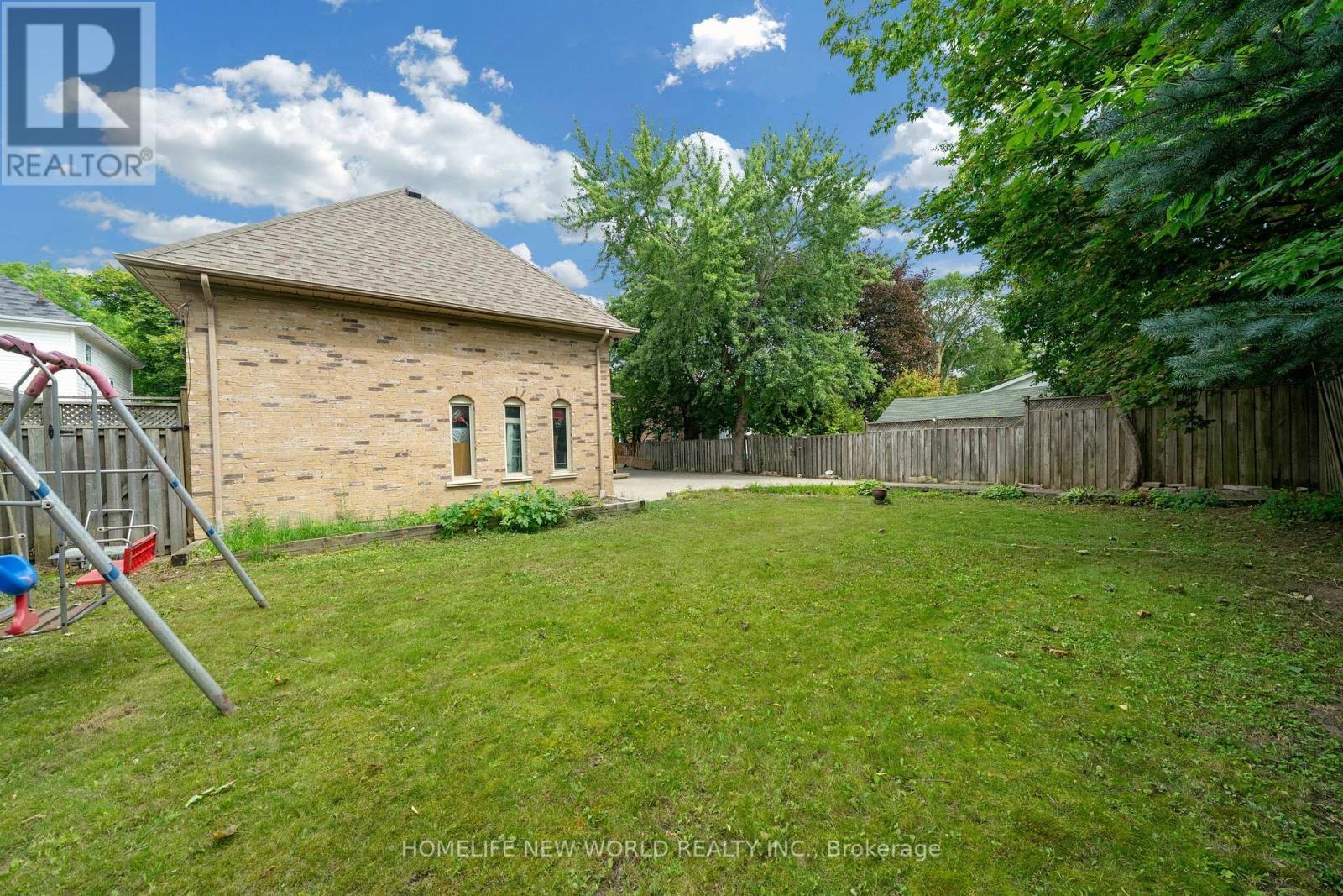 9 Pavillion Street, Markham, ON - Outdoor