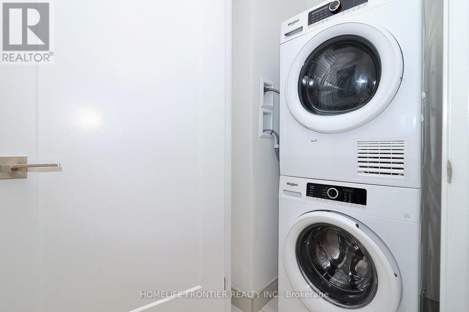 1606 - 12 Gandhi Lane, Markham, ON - Indoor Photo Showing Laundry Room
