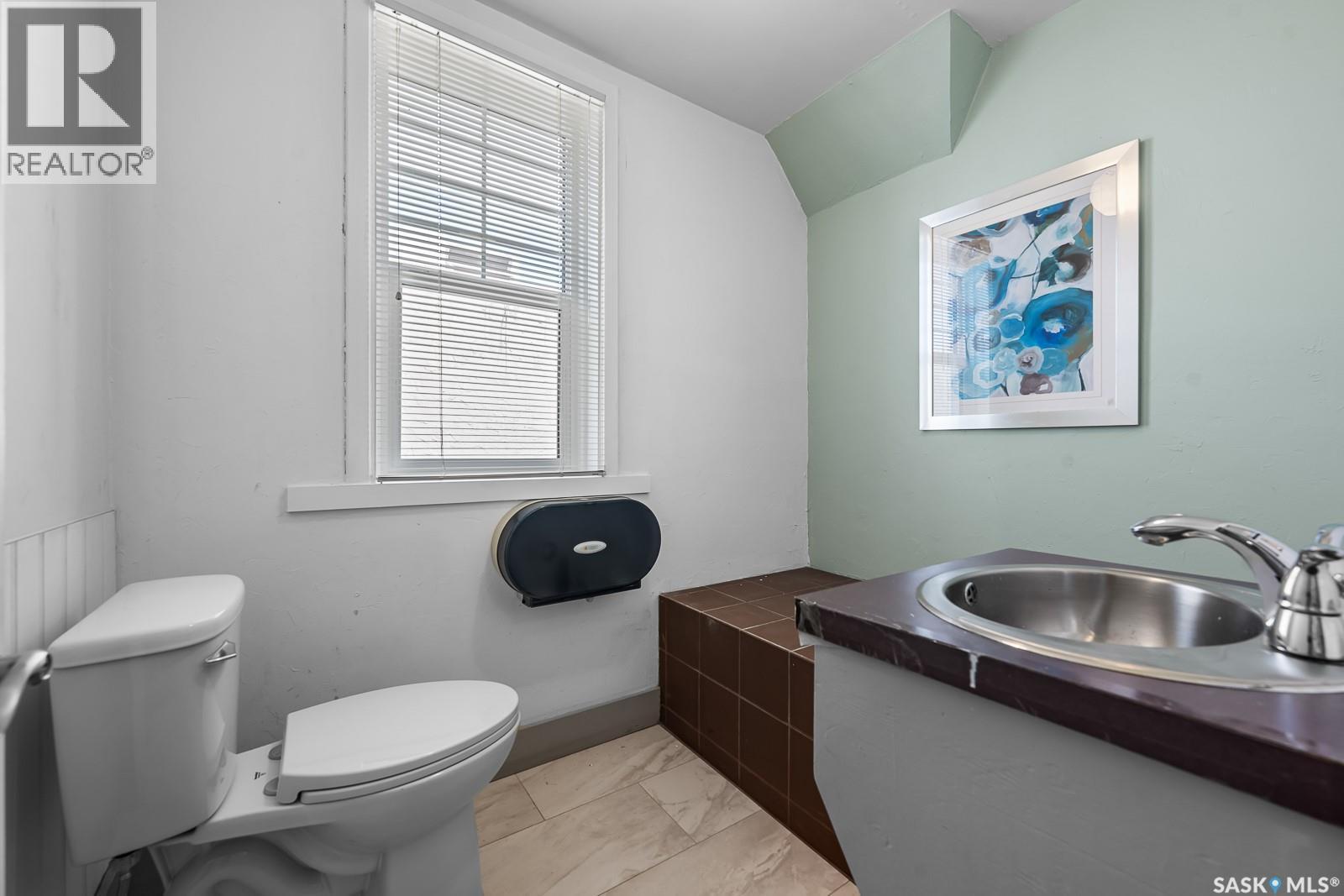 2115 Retallack Street, Regina, SK
