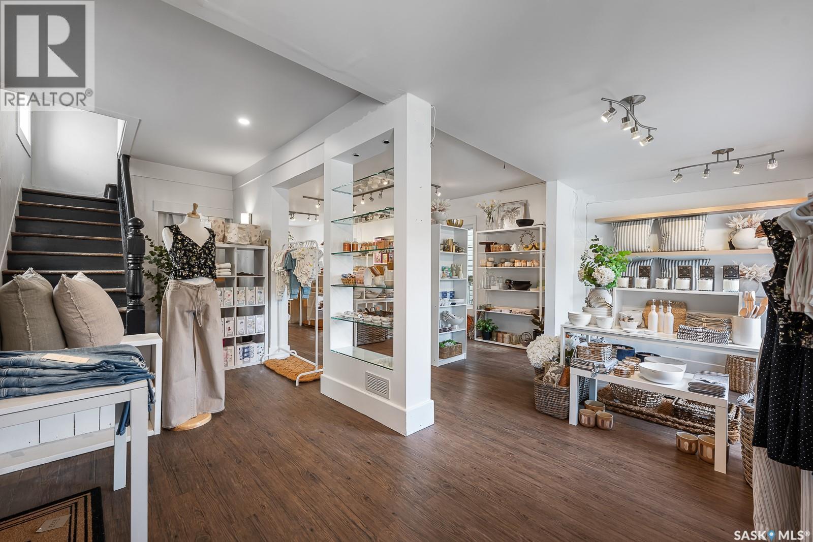2115 Retallack Street, Regina, SK