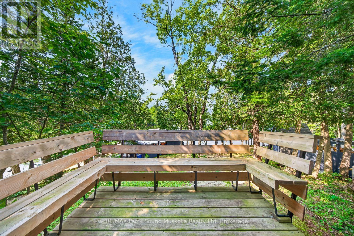 6 Wendy'S Lane, Mckellar, ON