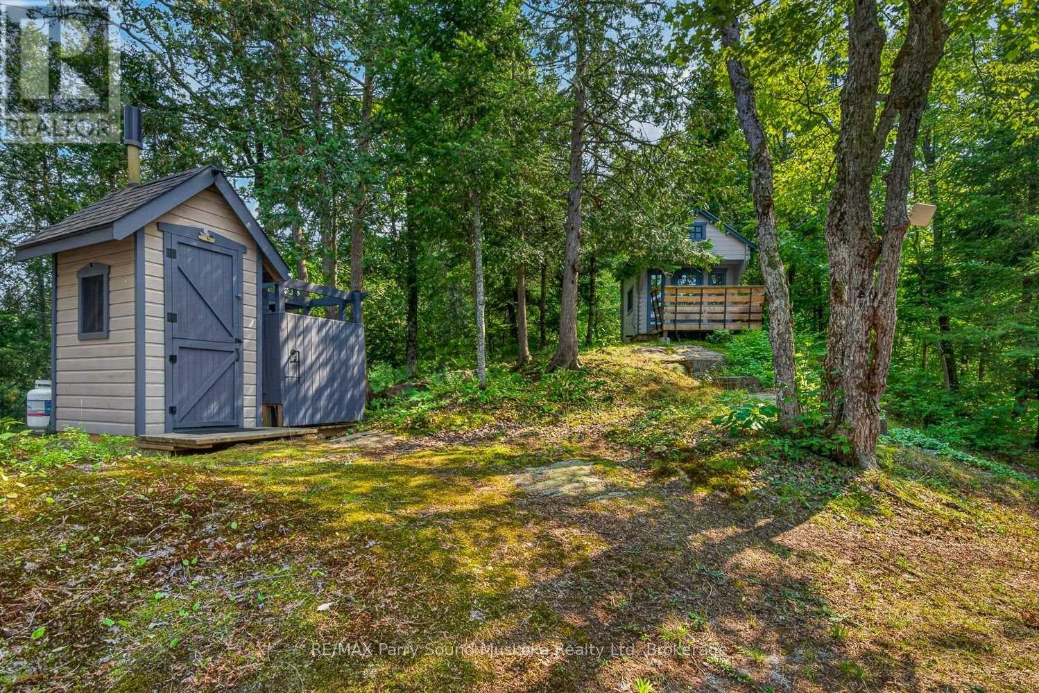 6 Wendy'S Lane, Mckellar, ON