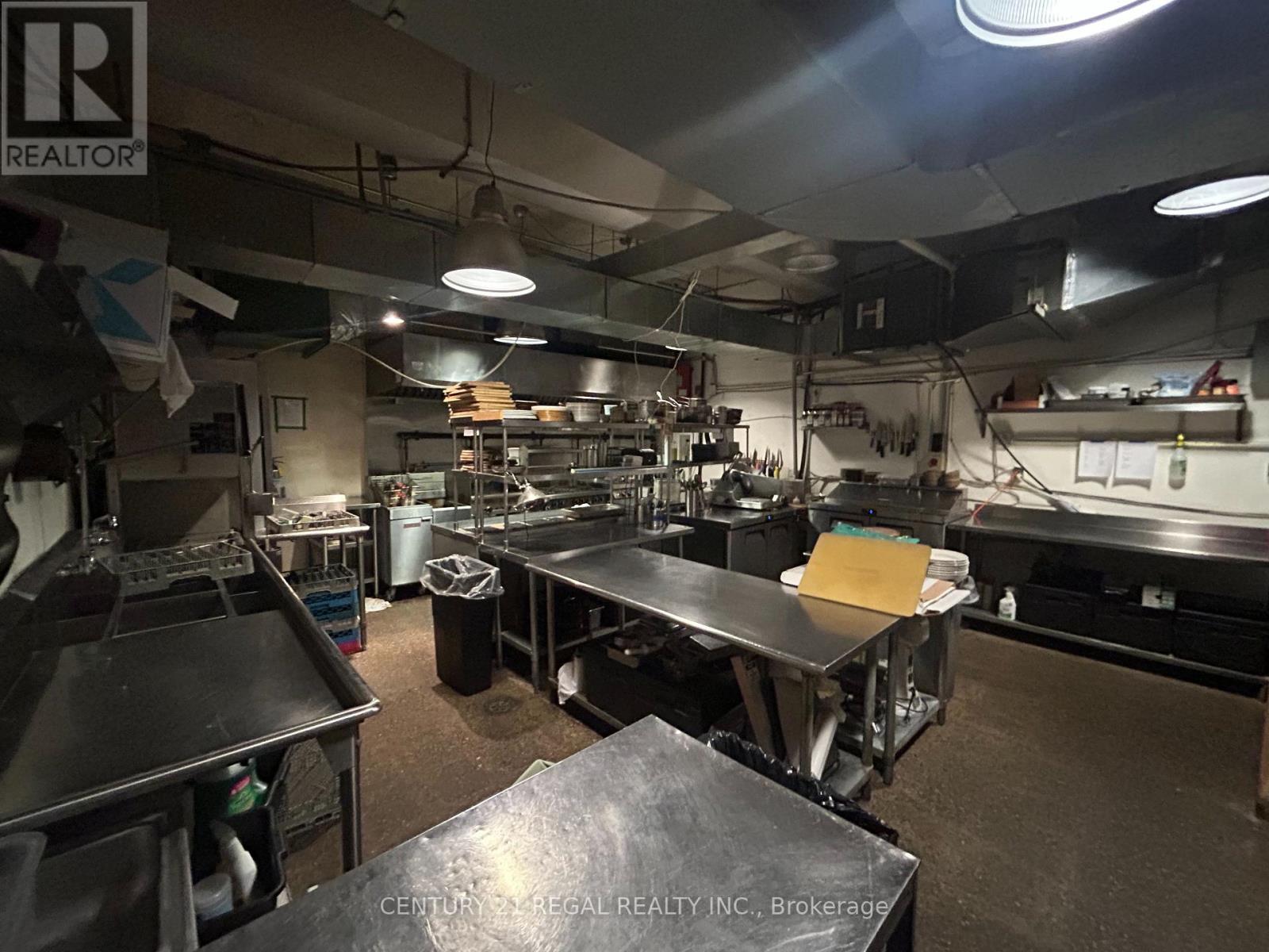 791 Dundas Street W, Toronto, ON