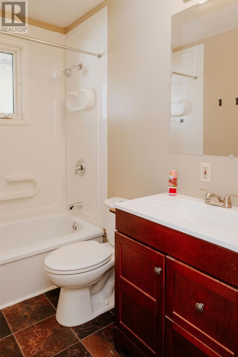 49 Hawker Crescent, Gander, NL - Indoor Photo Showing Bathroom