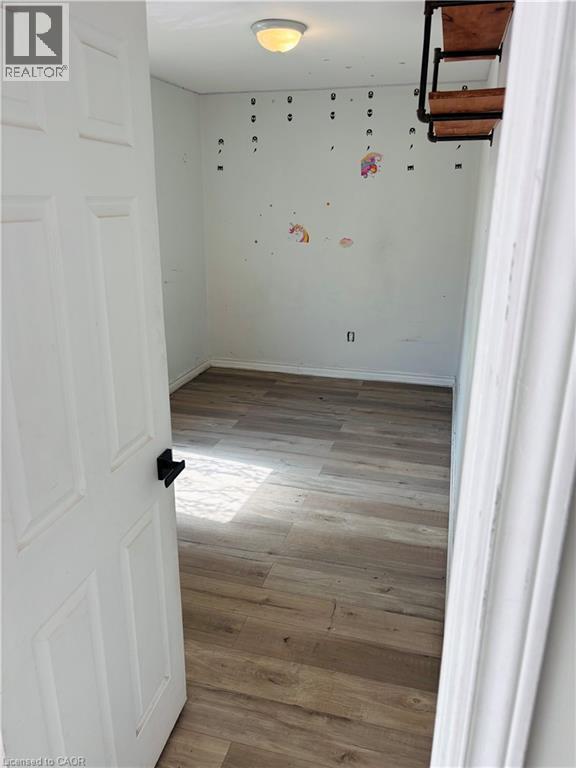 218 East 8Th Street, Hamilton, ON - Indoor Photo Showing Other Room