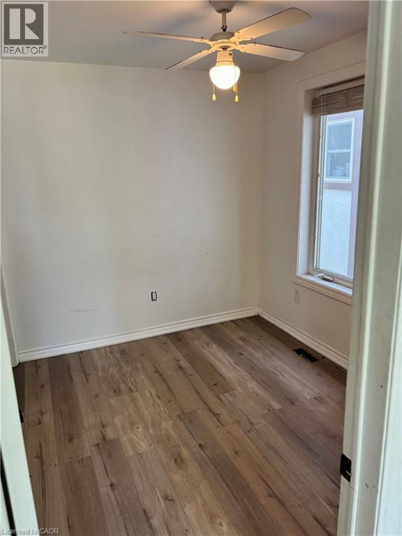 218 East 8Th Street, Hamilton, ON - Indoor Photo Showing Other Room