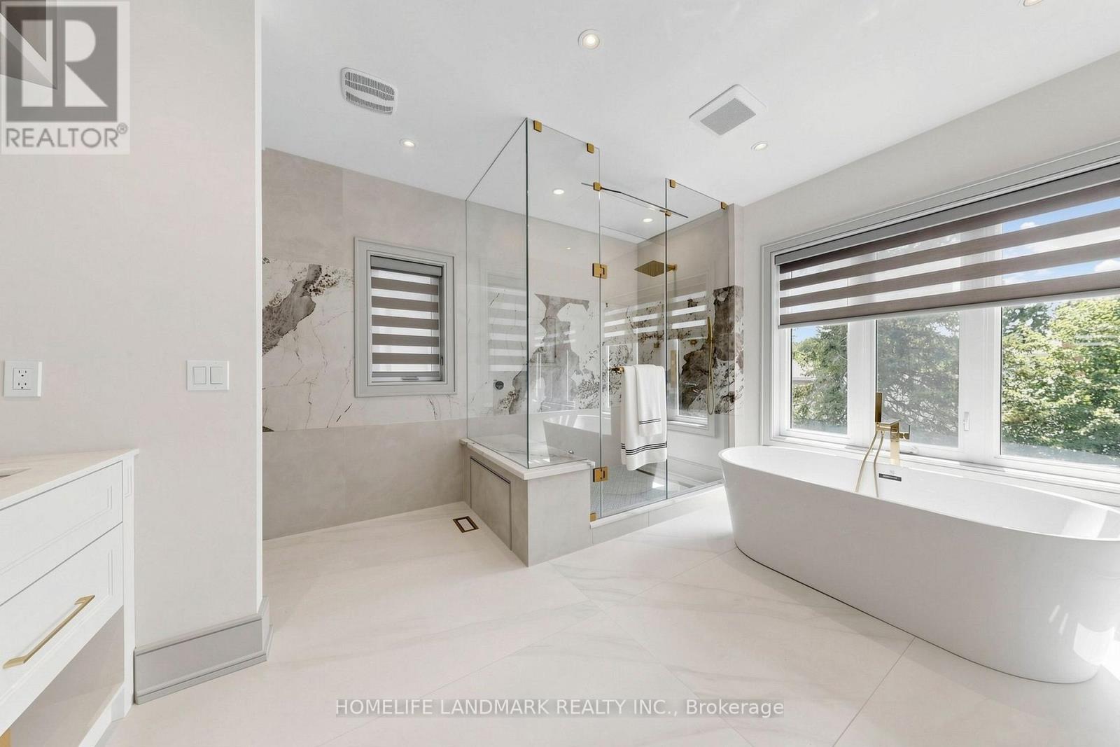 1 Tuscay Court, Markham, ON - Indoor