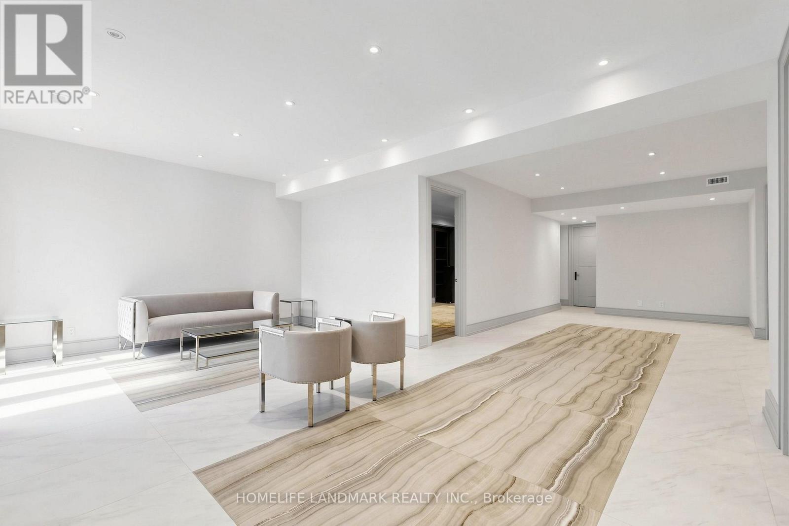 1 Tuscay Court, Markham, ON - Indoor Photo Showing Other Room