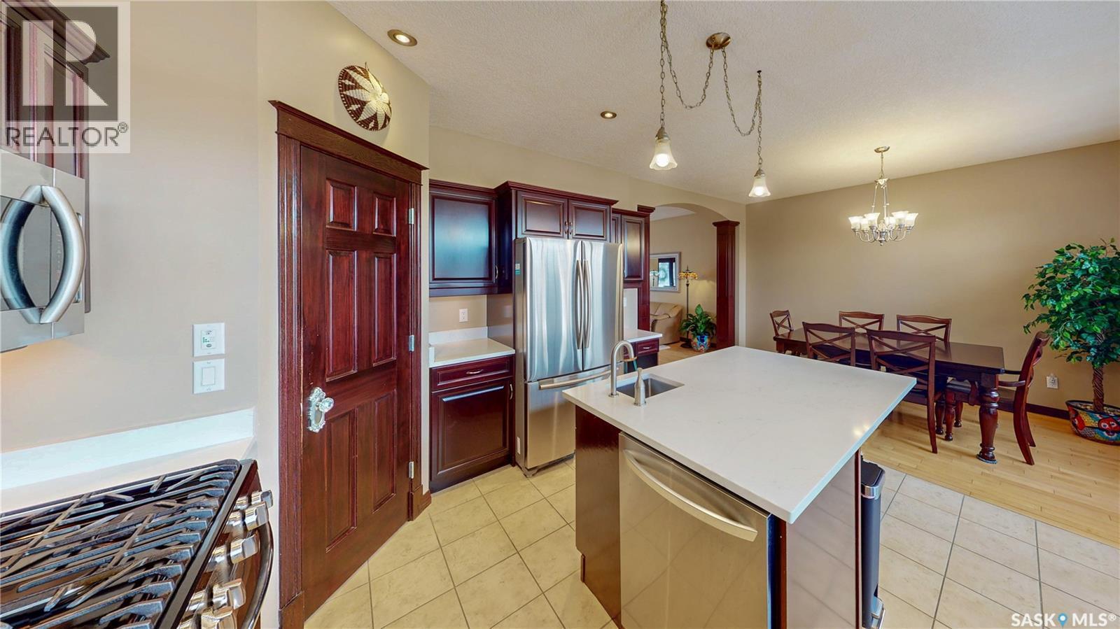 2830 Regina Avenue, Regina, SK - Indoor Photo Showing Kitchen