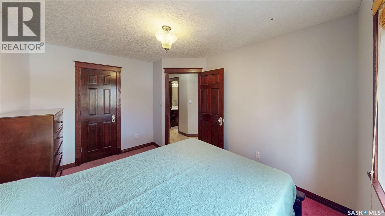 2830 Regina Avenue, Regina, SK - Indoor Photo Showing Bedroom
