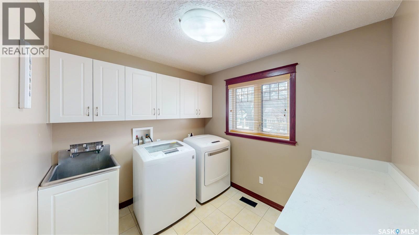 2830 Regina Avenue, Regina, SK - Indoor Photo Showing Laundry Room