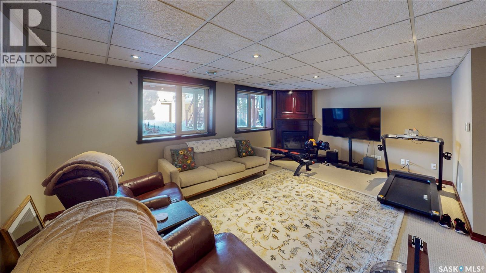 2830 Regina Avenue, Regina, SK - Indoor
