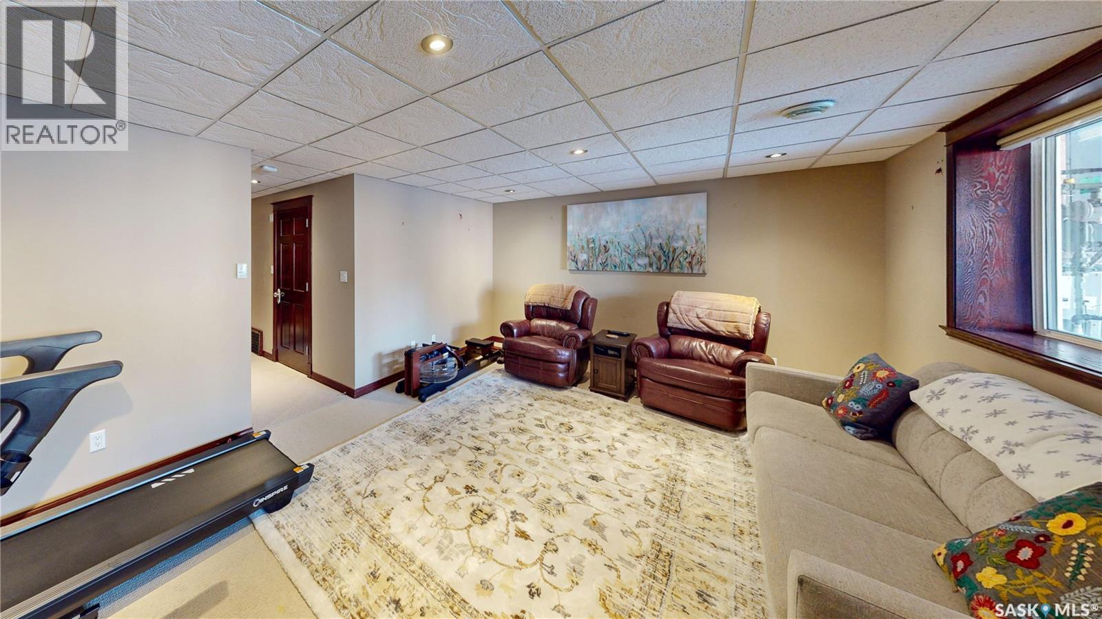 2830 Regina Avenue, Regina, SK - Indoor