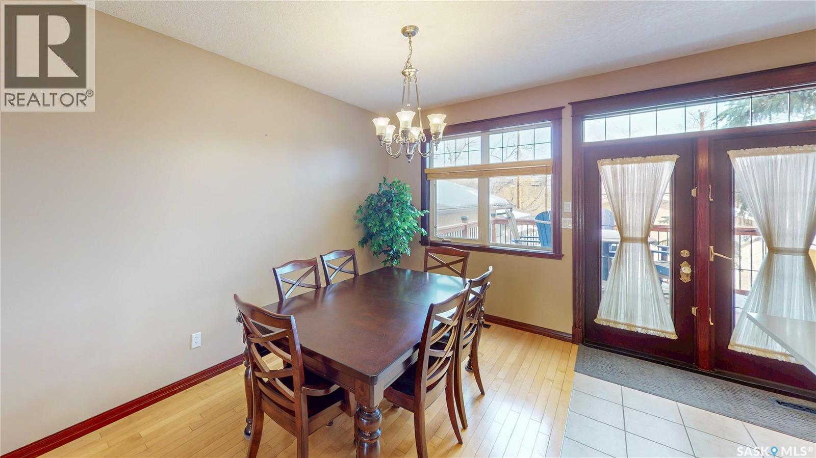 2830 Regina Avenue, Regina, SK - Indoor Photo Showing Dining Room