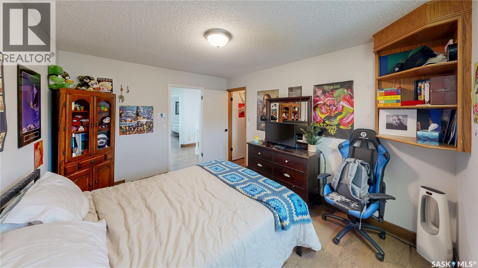 7551 Butler Bay, Regina, SK - Indoor Photo Showing Bedroom