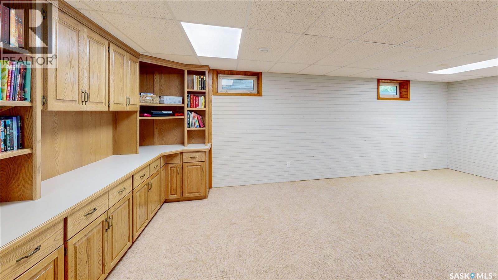 7551 Butler Bay, Regina, SK - Indoor Photo Showing Other Room