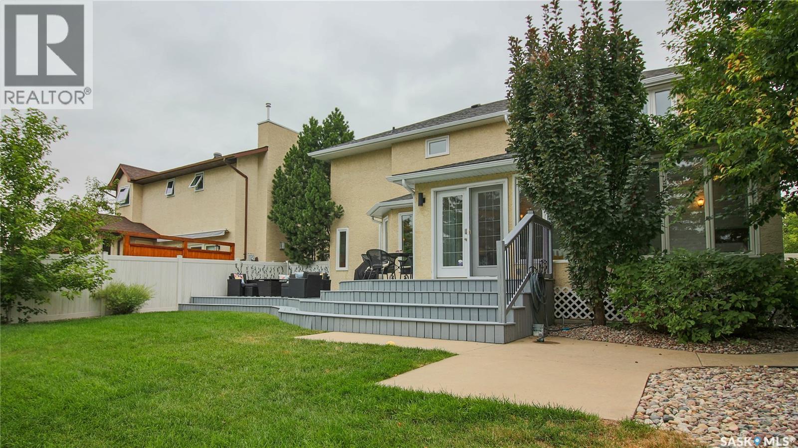 7551 Butler Bay, Regina, SK - Outdoor