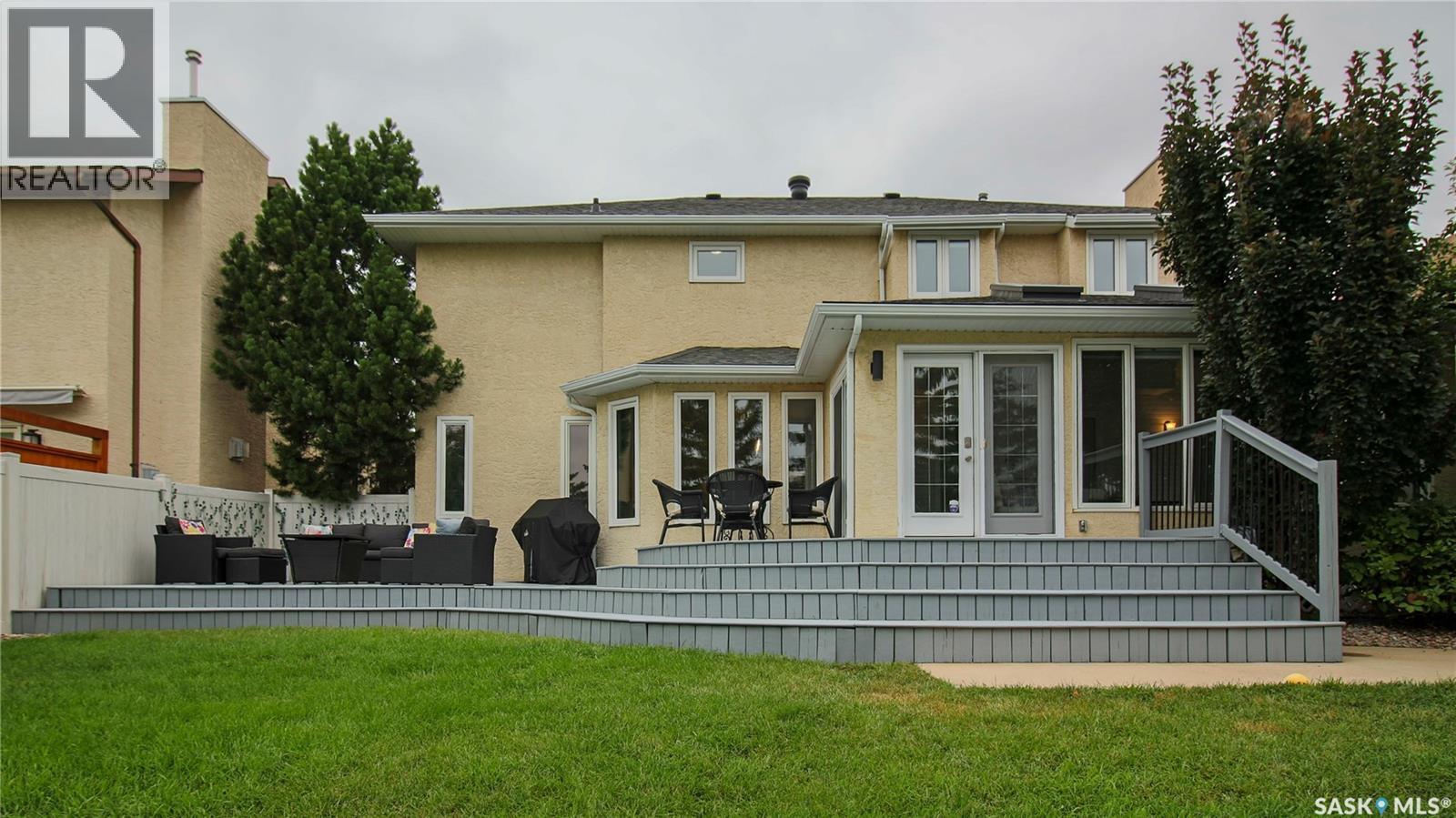 7551 Butler Bay, Regina, SK - Outdoor