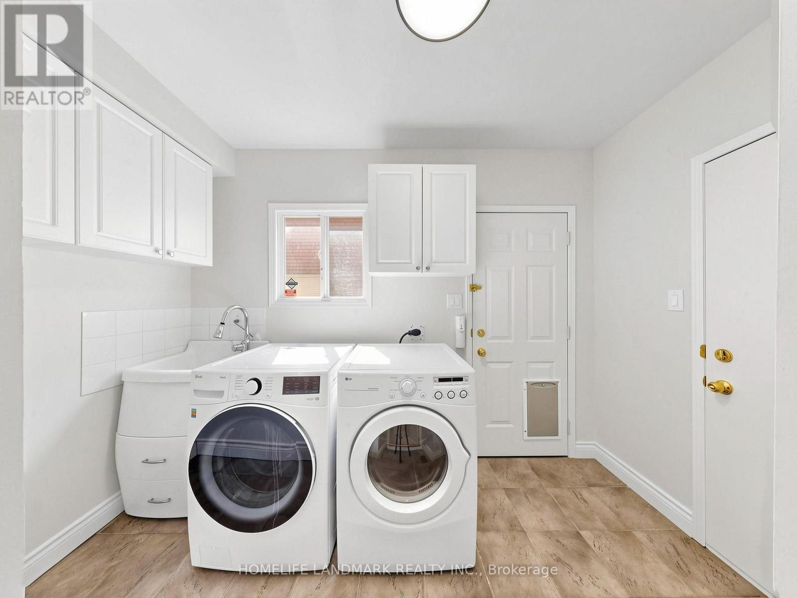 60 Ingleborough Court, Markham, ON - Indoor Photo Showing Laundry Room