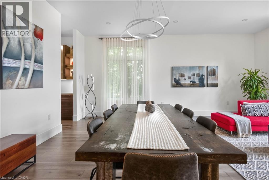700 Hillcrest Road, West Shore, ON - Indoor