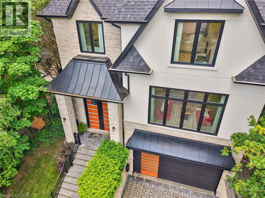 700 Hillcrest Road, West Shore, ON - Outdoor With Exterior