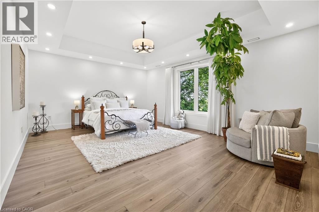 700 Hillcrest Road, West Shore, ON - Indoor