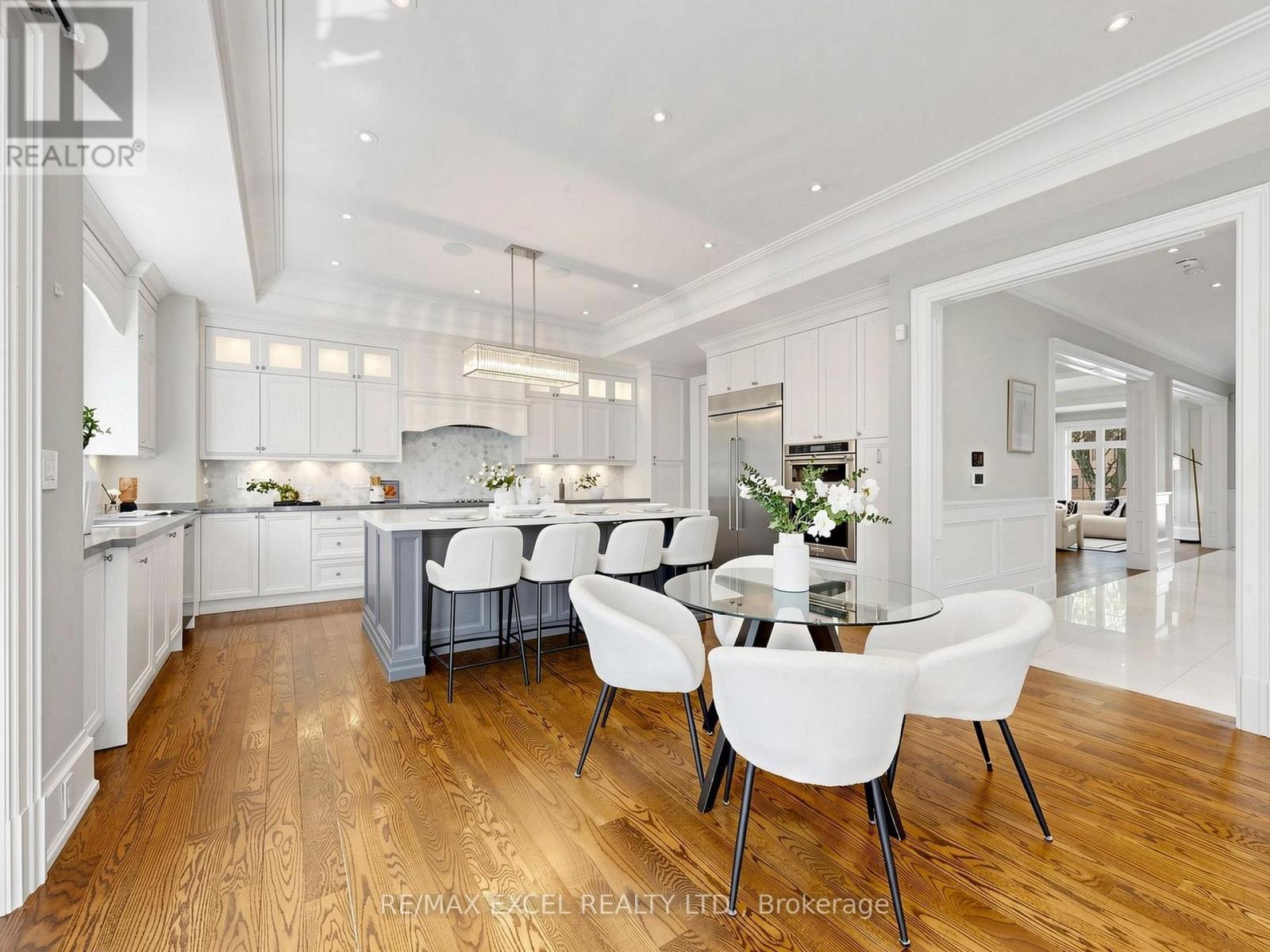 64 Summerfeldt Crescent, Markham, ON - Indoor Photo Showing Dining Room