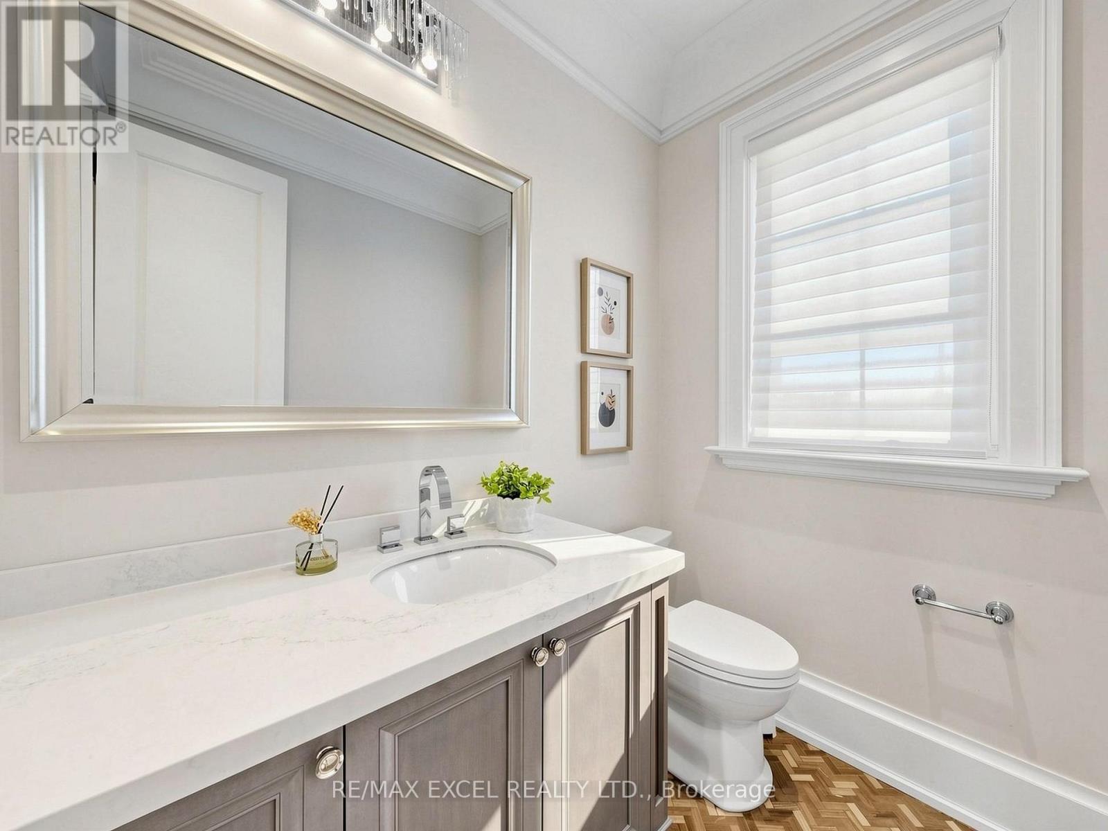 64 Summerfeldt Crescent, Markham, ON - Indoor Photo Showing Bathroom
