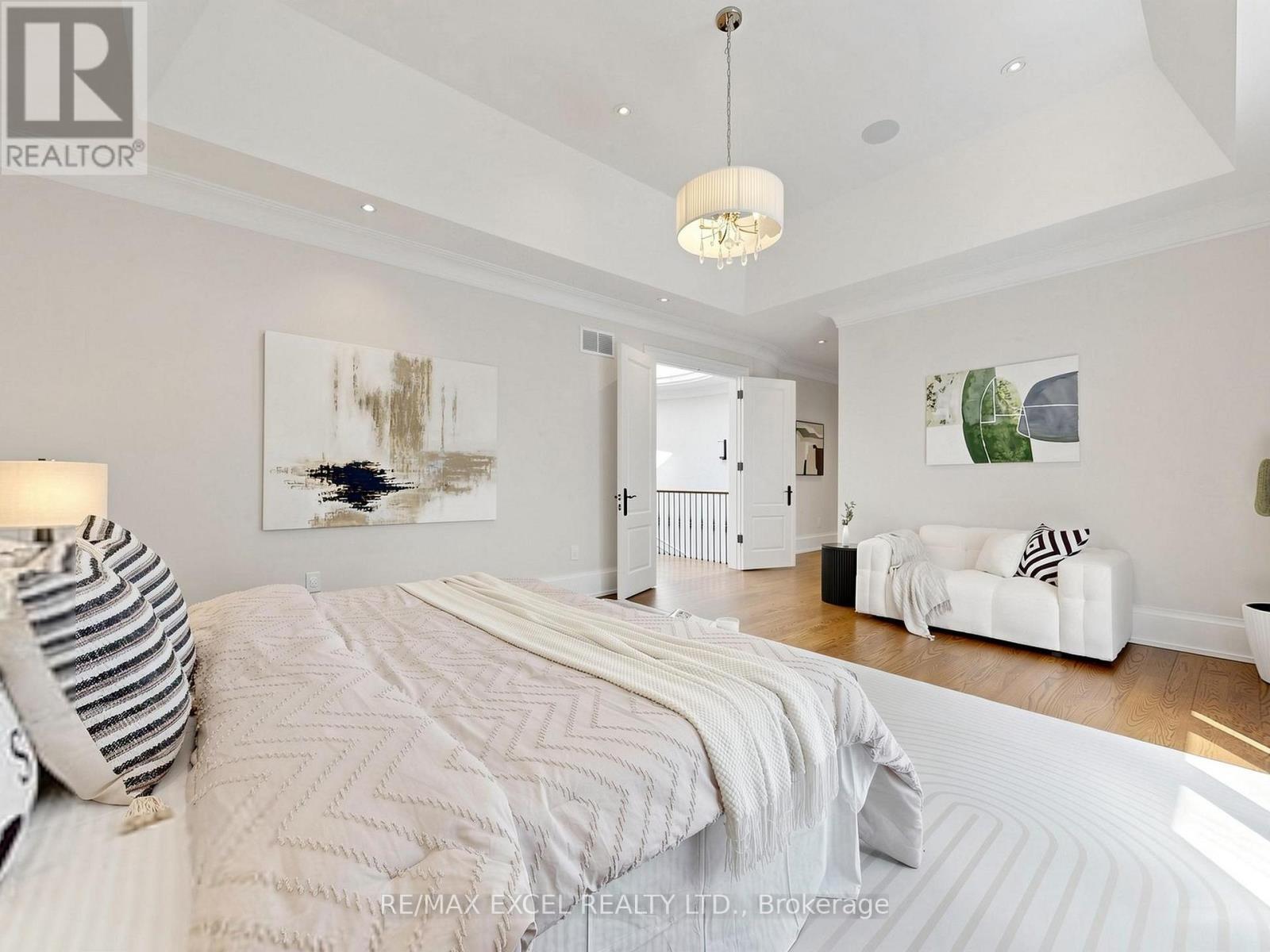 64 Summerfeldt Crescent, Markham, ON - Indoor Photo Showing Bedroom