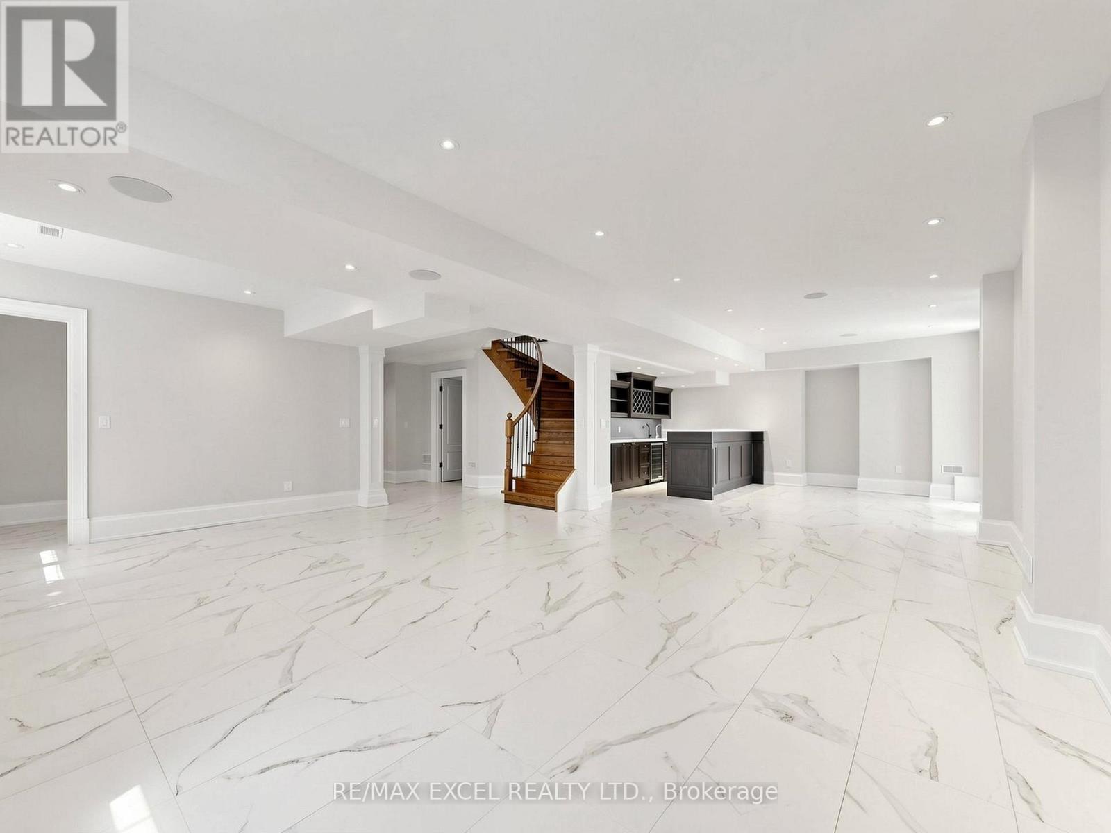 64 Summerfeldt Crescent, Markham, ON - Indoor Photo Showing Other Room