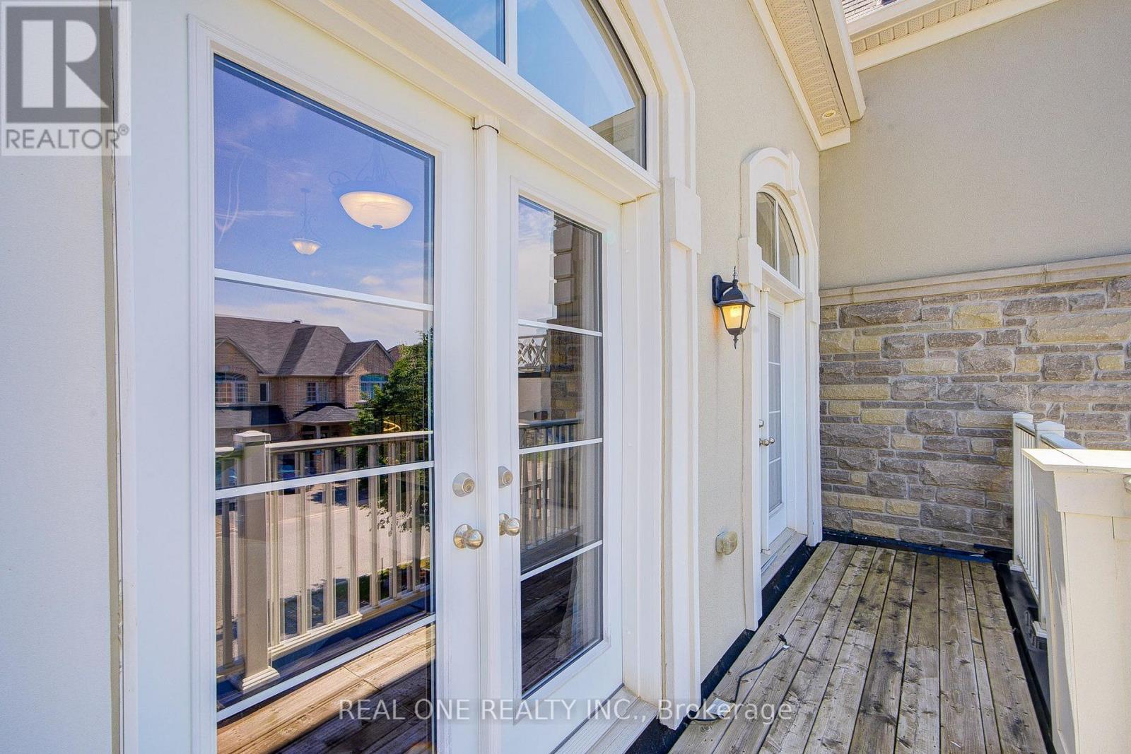 66 Wozniak Crescent, Markham, ON - With Exterior