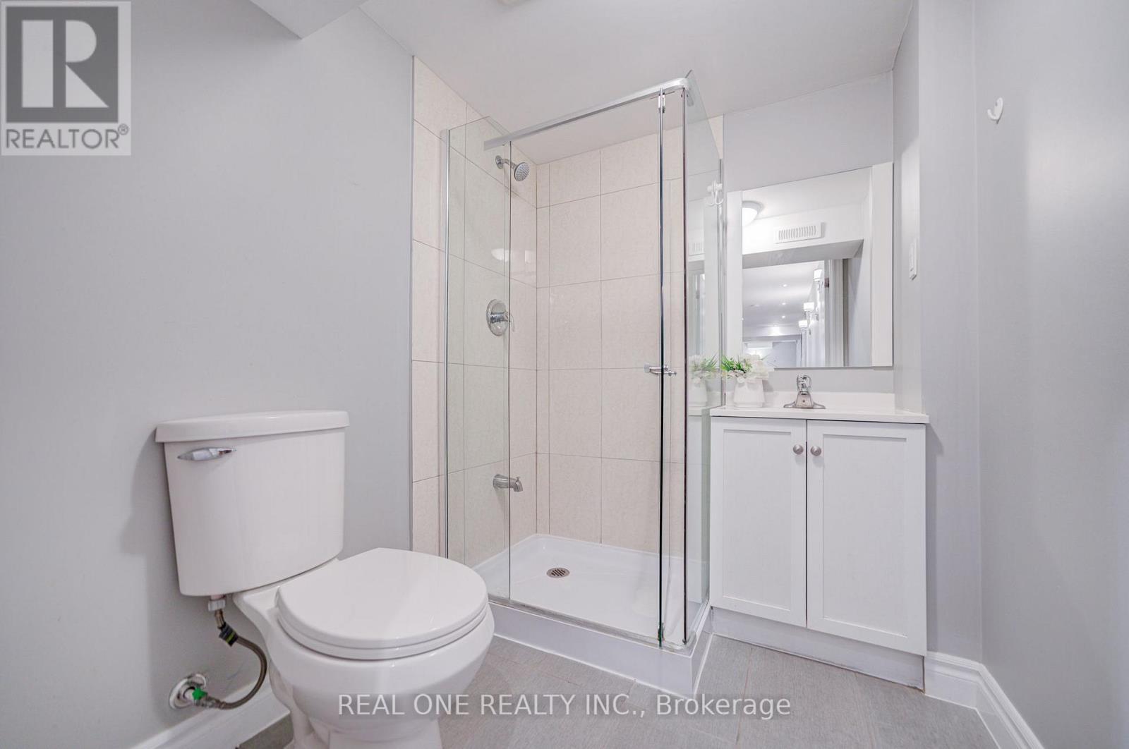 66 Wozniak Crescent, Markham, ON - Indoor Photo Showing Bathroom