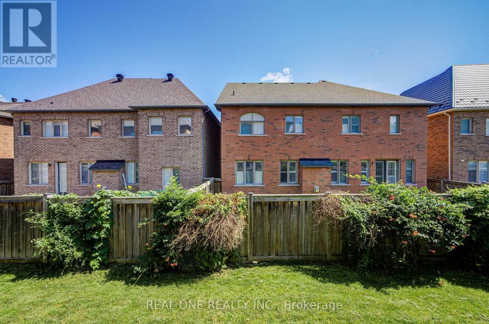 66 Wozniak Crescent, Markham, ON - Outdoor With Exterior