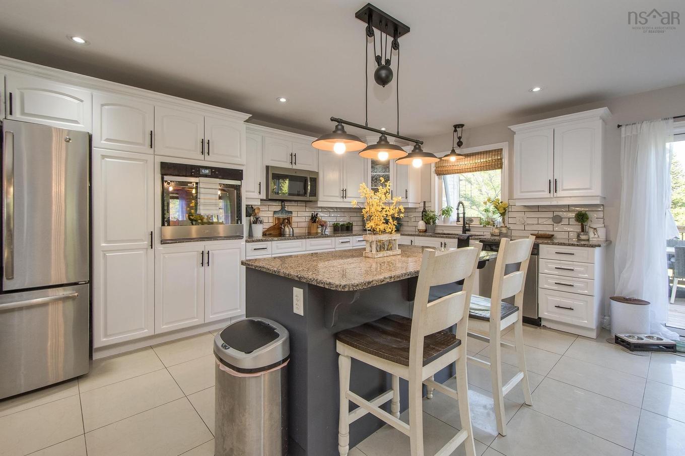 931 King Street, Windsor, NS - Indoor Photo Showing Kitchen With Upgraded Kitchen