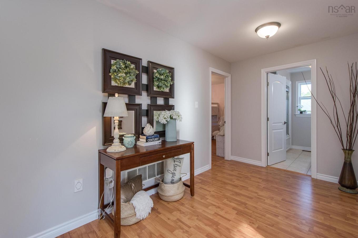 931 King Street, Windsor, NS - Indoor Photo Showing Other Room