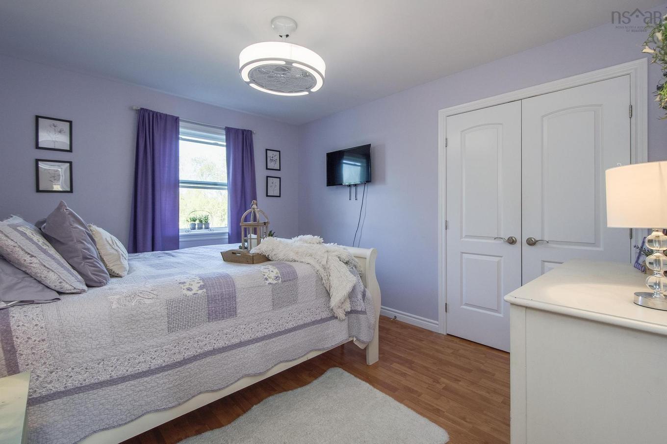931 King Street, Windsor, NS - Indoor Photo Showing Bedroom